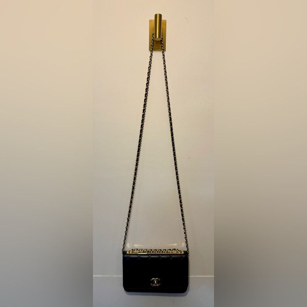 CHANEL Soft Leather Purse ๐ฅ - Picture 8 of 16